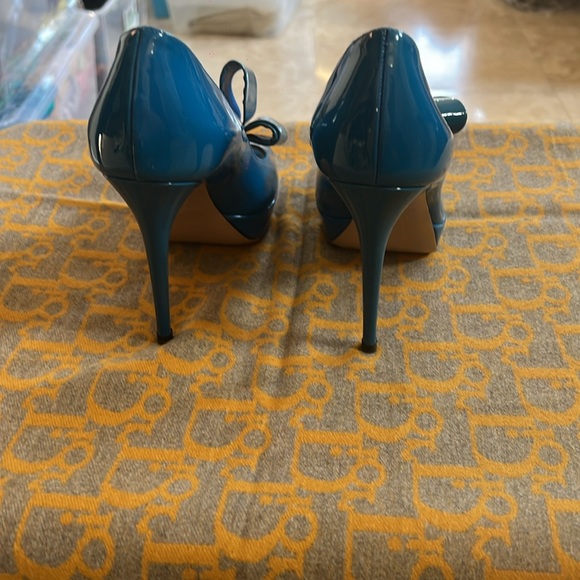 Look new - Picture 3 of 3